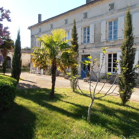 La Menarderie Archiac Exterior foto